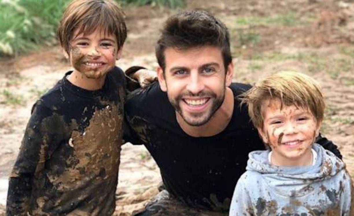 Asimismo, se conoció que la relación entre ellos va muy en serio, tanto que Gerard ya les habría presentado su nueva novia a sus dos hijos.