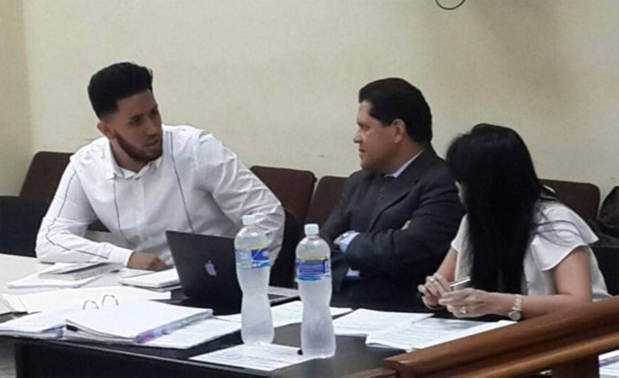 El 26 de noviembre de 2014 se dictó un auto de formal procesamiento con prisión preventiva se dictó en los Juzgados con Jurisdicción Nacional en contra del joven universitario y el 19 de junio de 2015 un juez con Jurisdicción Nacional aperturó a juicio oral y público el caso contra el universitario Kevin Solórzano.