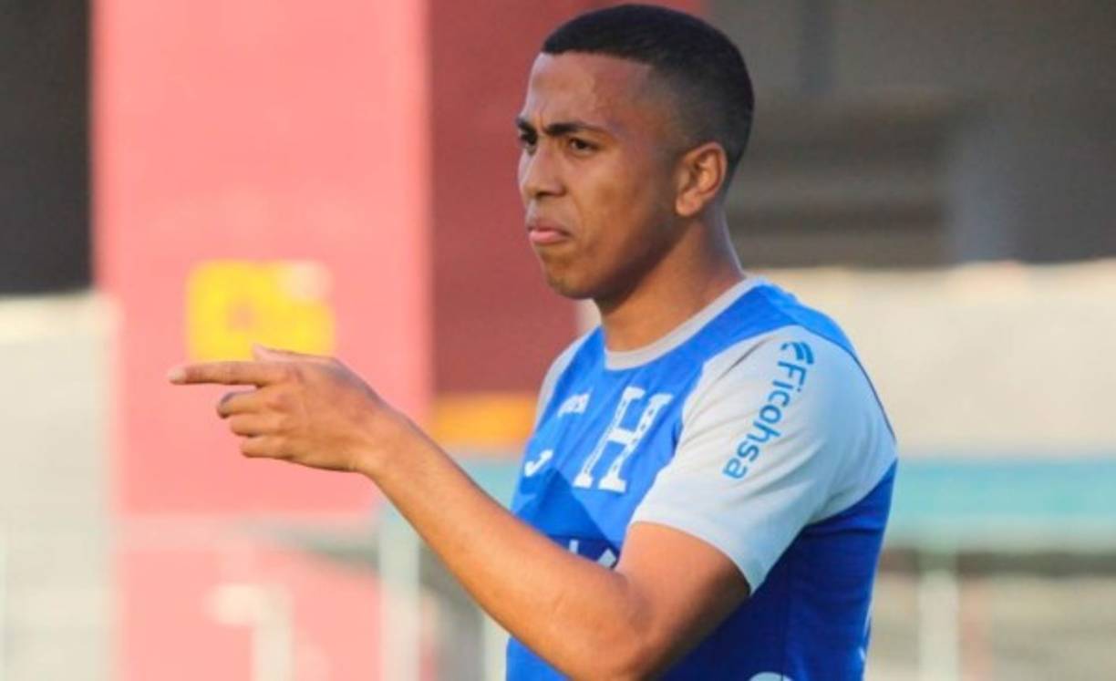 Rigo Rivas: El jugador de la Reggina de la Serie B se unió a la H y es una de las novedades para el 11 titular ante Canadá. Estará como extremo derecho.