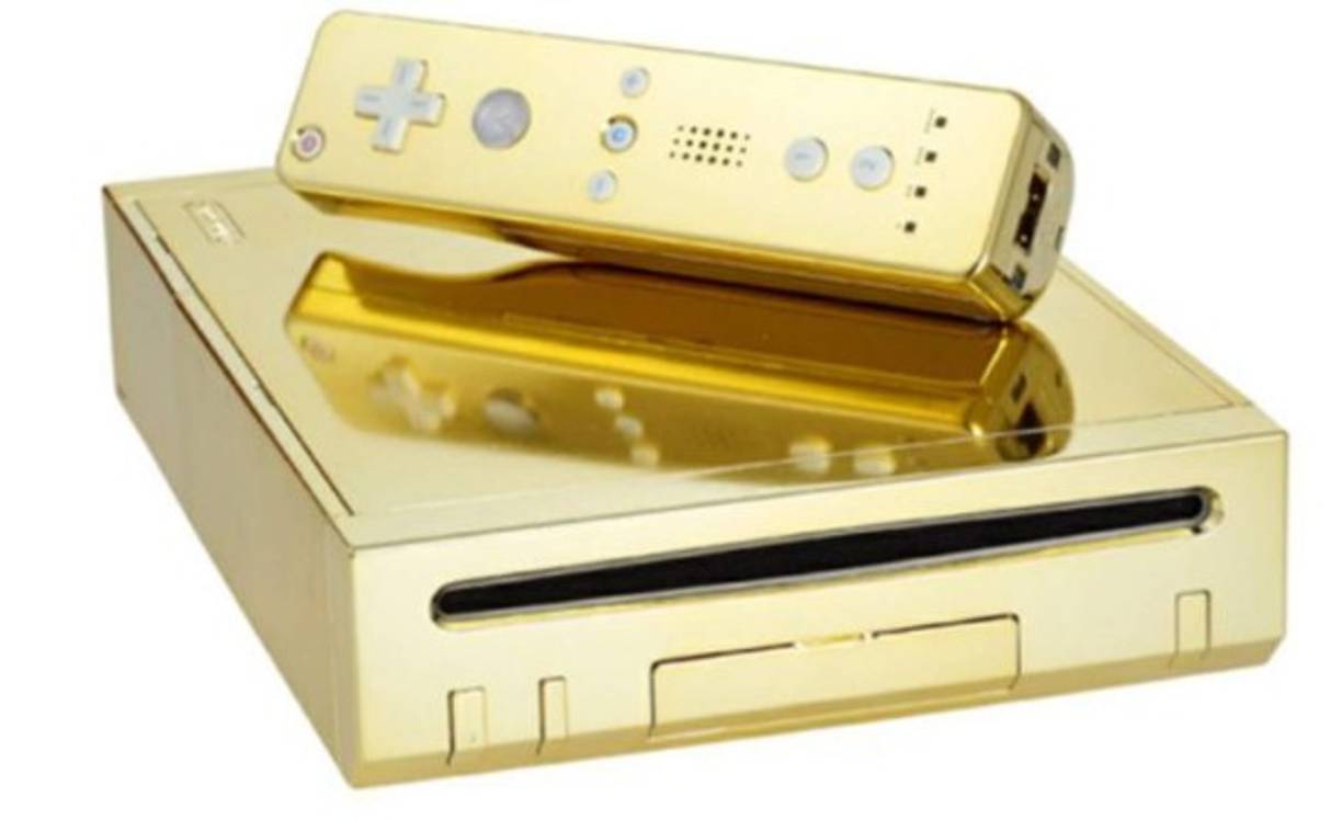 La tecnología no se escapa a la fiebre del oro. Las consolas de videojuegos son algunos de los aparatos hechos en oro.