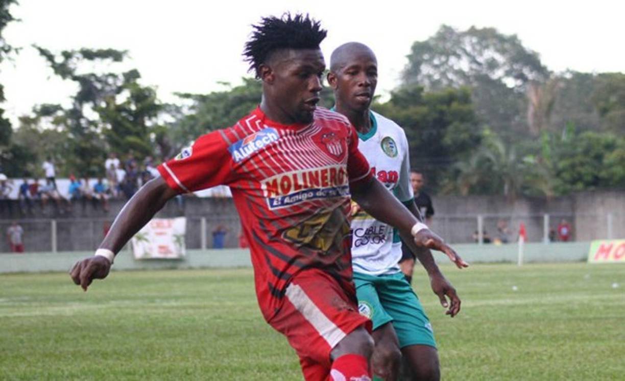 Marlon Ramírez: En los próximos día se hará oficial su fichaje al Juticalpa. EL Delantero ya entrena con ellos, llega procedente del Vida.