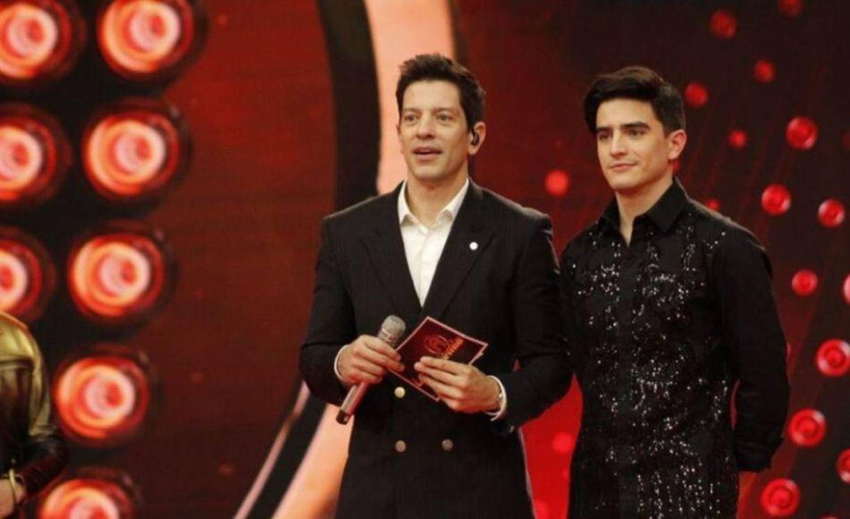 Muchos aseguran que hasta la fecha el también ex académico no los termina de convencer. 