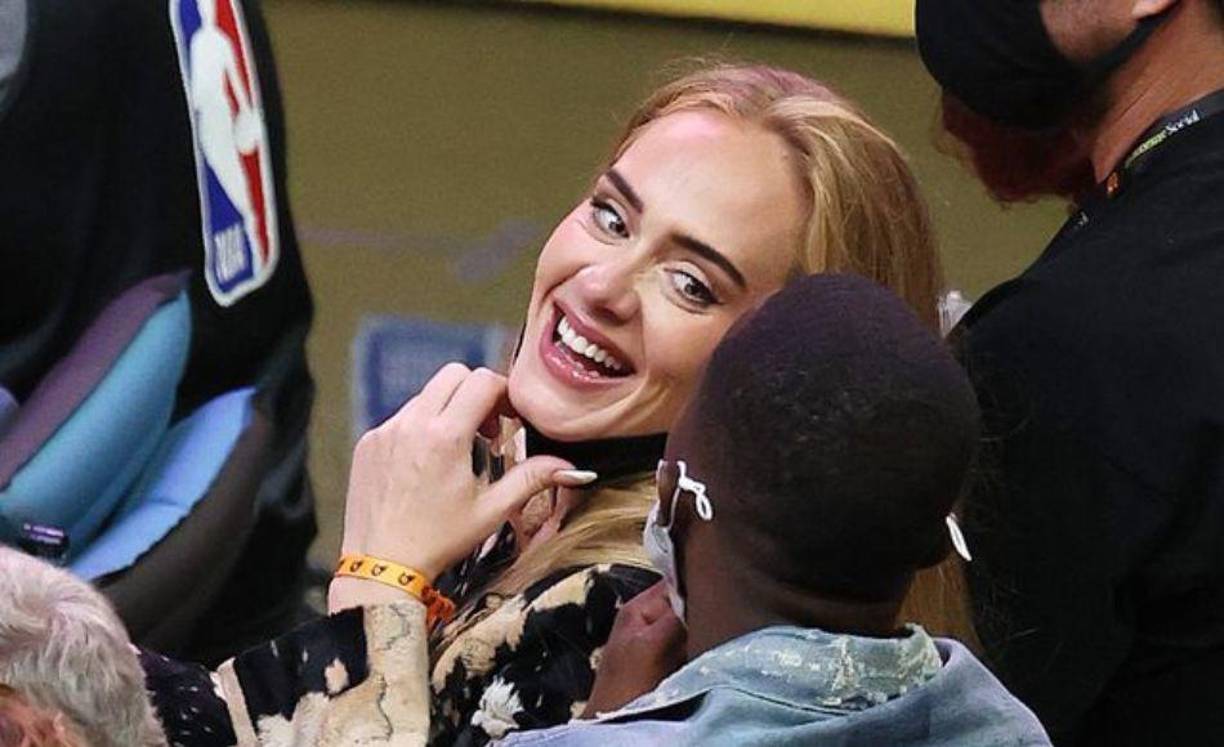 “Ella nos dio dos anuncios en una publicación. Me encanta su energía”, comentó otro, destacando la victoria en el Emmy y el posible matrimonio.