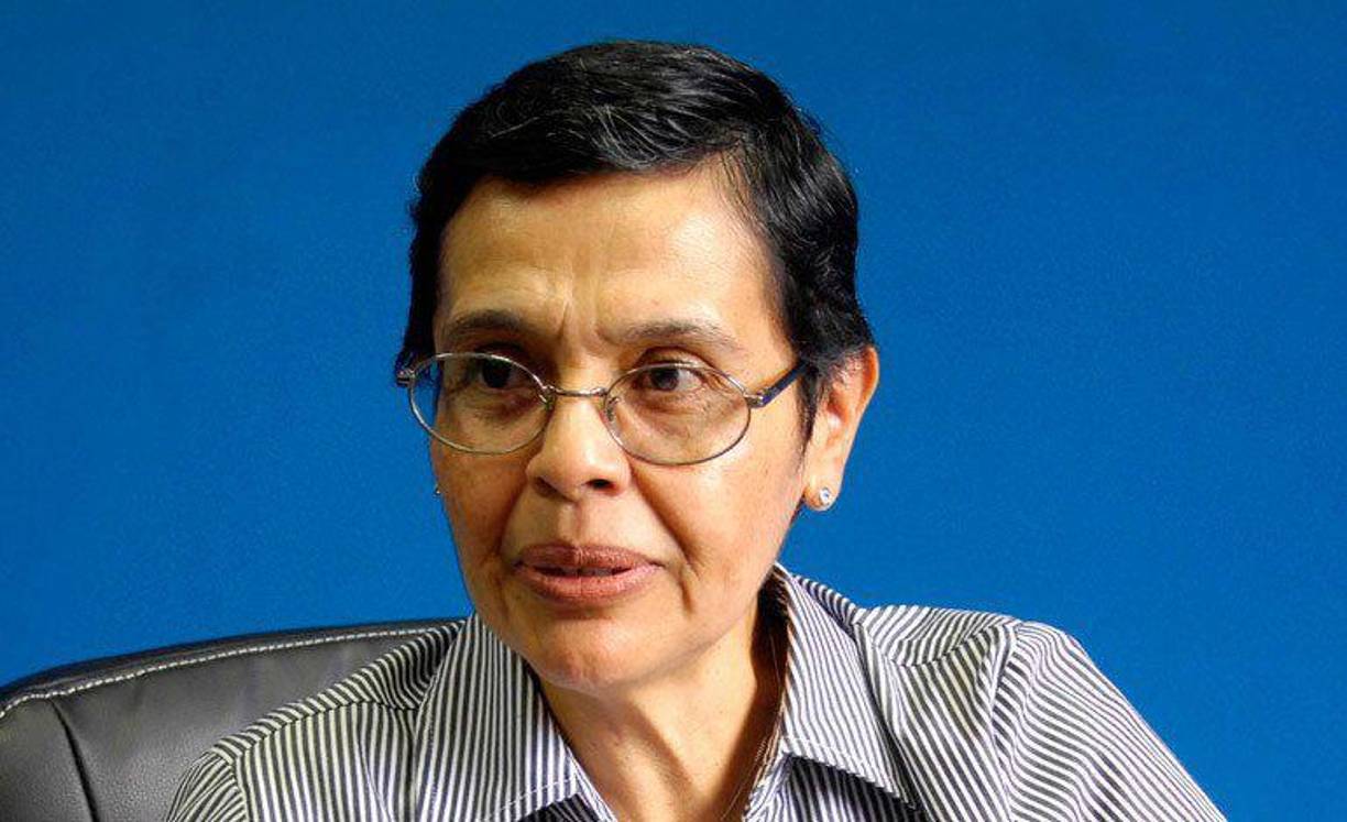 En el año 2017, Rutulia Calderón fungió como ministra de educación de Honduras, donde lideró varias reformas educativas. También incidió en reformas en el érea de salud en el país.