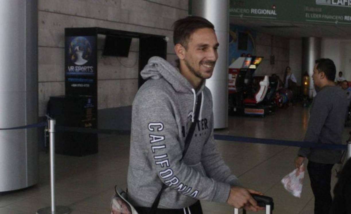 Matías Morales: El mediocampista argentino llegó a petición de Pedro Troglio y ha sido unos menos en la presente campaña con Olimpia. El volante solamente ha visto acción en dos partidos.