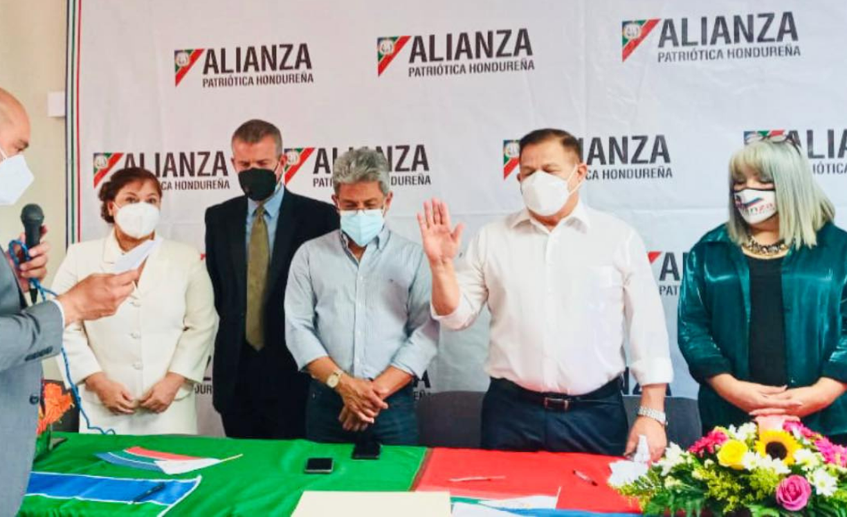 En 2013 el General Romeo Vásquez aspiró por primera vez a la presidencia de la república por su partido Alianza Patriótica Hondureña, en ese año obtuvo un total de 6,106 votos, representando el 0.20%. 