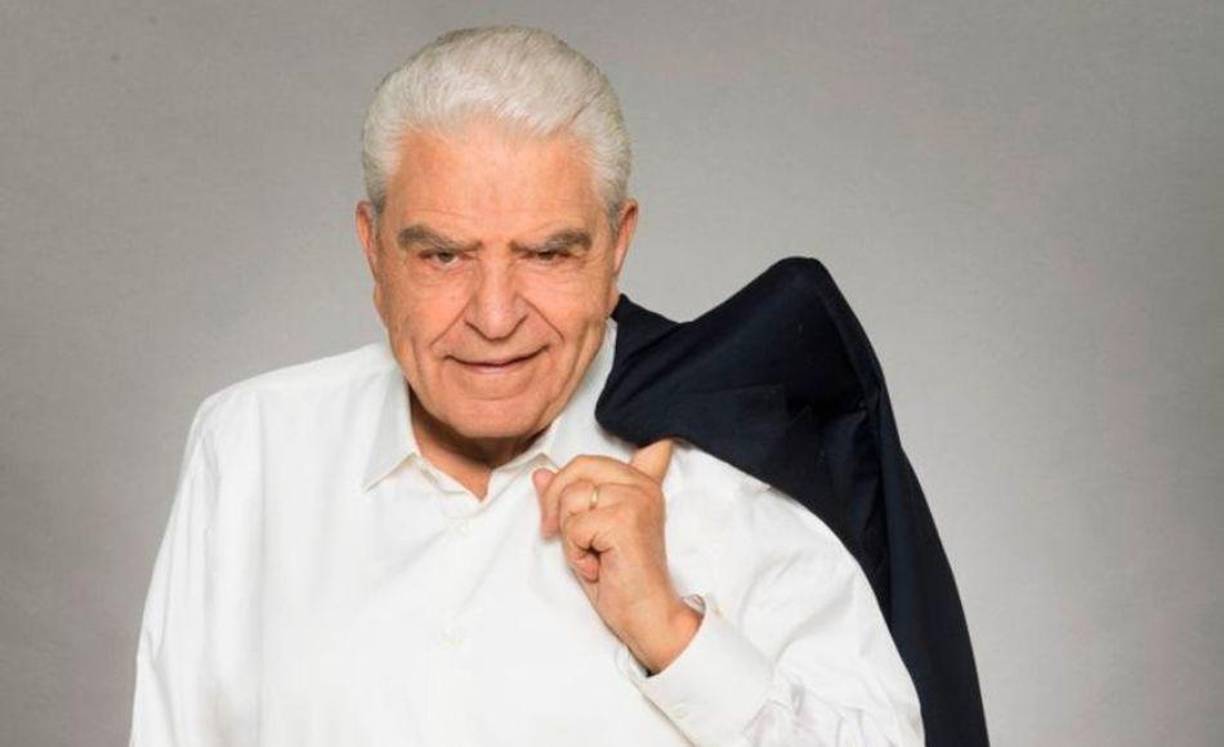 Asimismo, contó que lo ha llamado en repetidas ocasiones, pero no ha obtenido respuesta, por lo que le pidió al entrevistador que le mandara un contundente mensaje al llamado ‘Conejito Malo’ para que recuerde a la persona que lo ayudó cuando su carrera apenas empezaba.