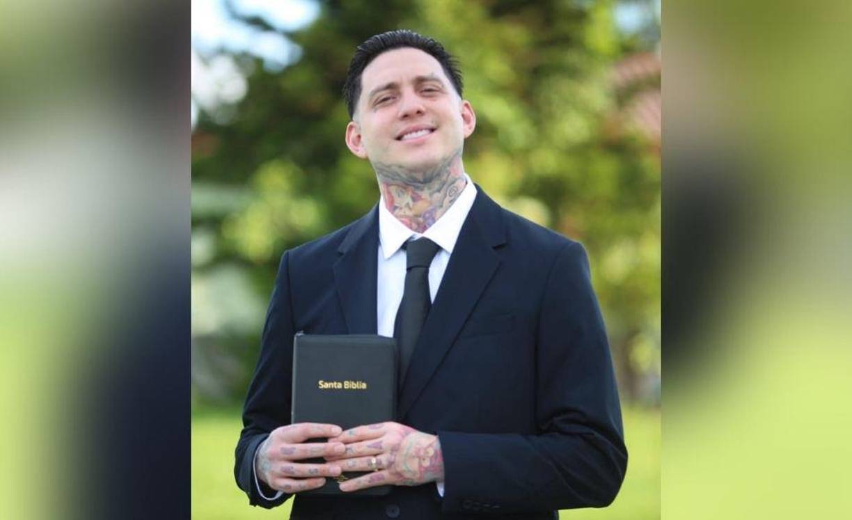 “Yo iba de camino a hacer mis cosas y choqué con Jesús; choqué con la verdad”, explicó.