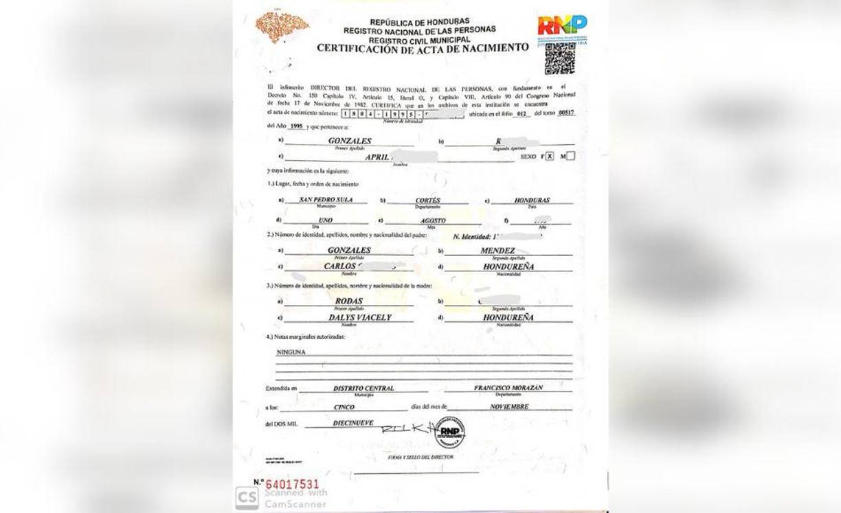 Portar su certificado de nacimiento.