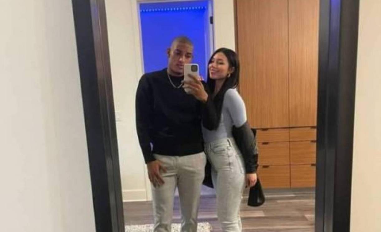 En noviembre del 2021 comenzó la relación sentimental entre Joseph Rosales y Yensy Bonilla.