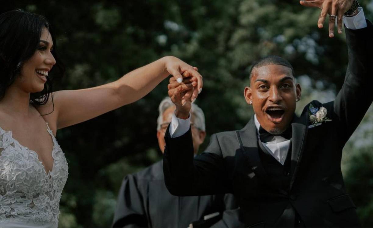 Joseph Rosales, centrocampista hondureño, se casó con la olanchana Yensy Bonilla en Estados Unidos.