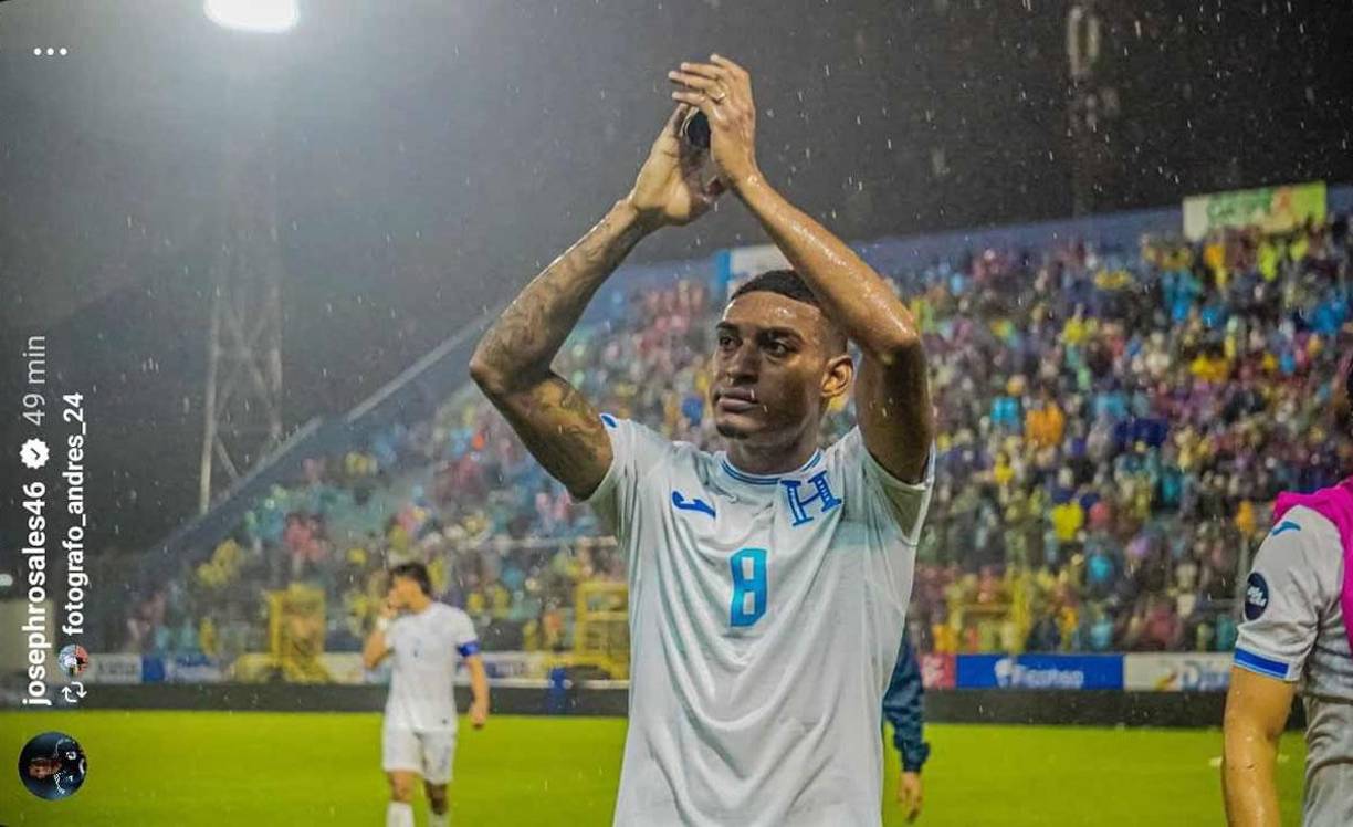 Joseph Rosales, que jugó un partidazo, celebró el triunfo con esta imagen que publicó en su cuenta de Instagram.