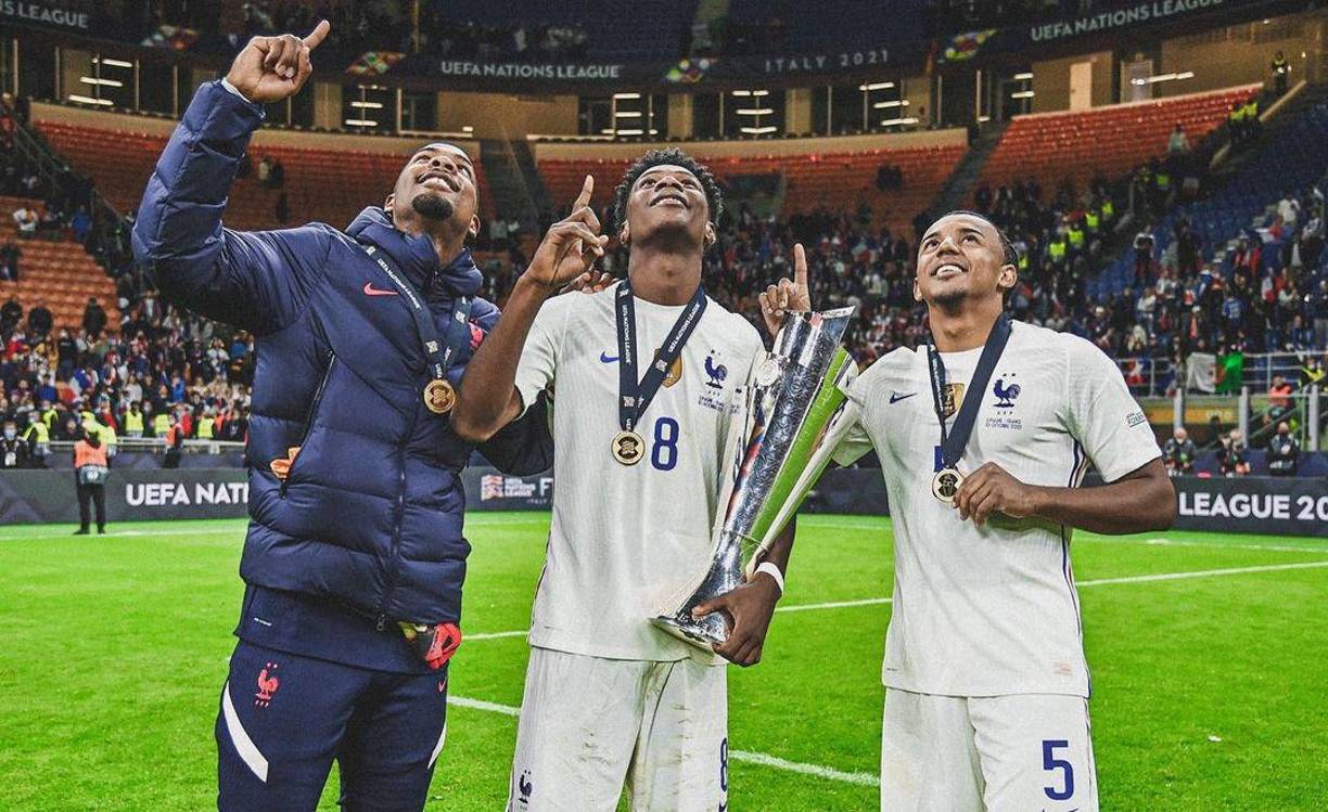 Formó parte de la selección de Francia que ganó la Liga de Naciones de la UEFA tras vencer a España en la final. Éste fue el primer triunfo del jugador central.