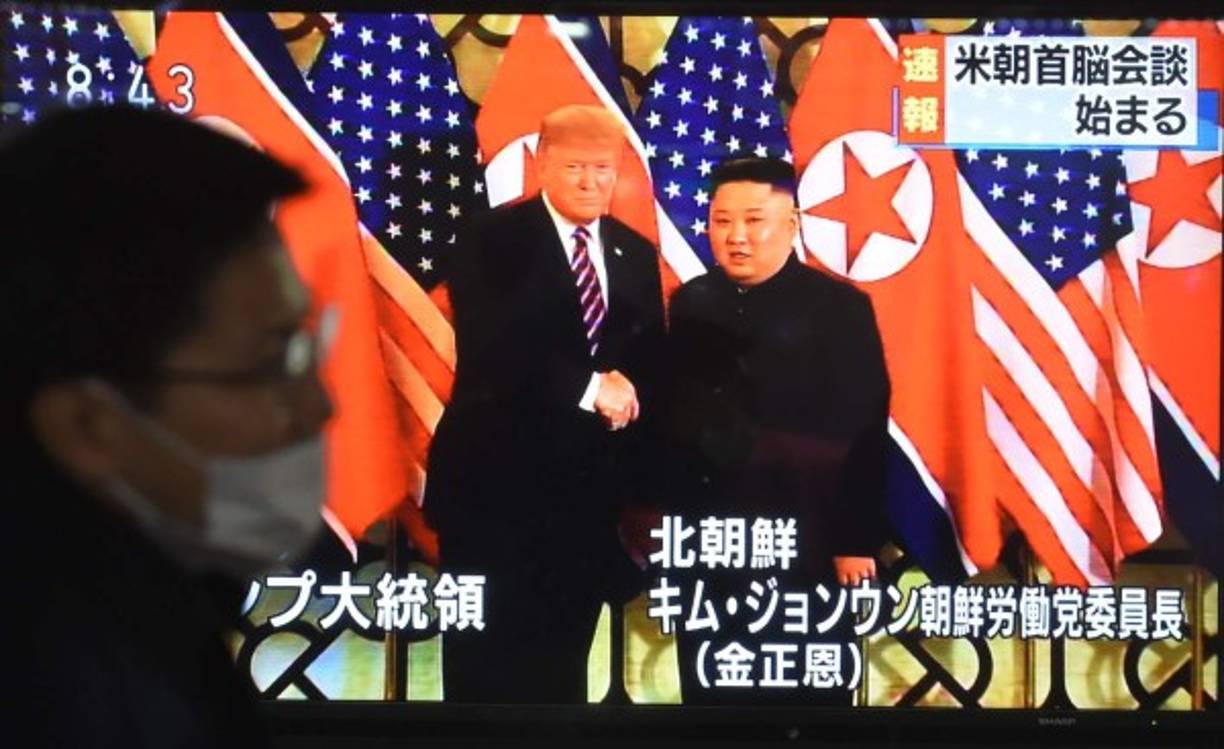 'Estoy deseoso de ver cómo ocurre eso y de ayudar a que ocurra, y ayudaremos a que ocurra', añadió Trump, quien recordó que la cumbre continuará con más reuniones este jueves e insinuó que habrá una conferencia de prensa al final.<br/>