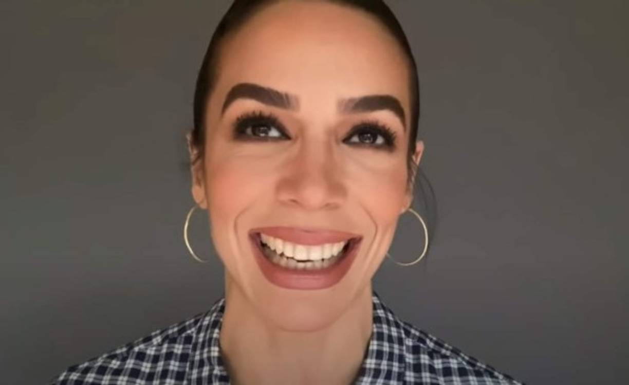 Desde su debut en YouTube, Biby Gaytán no solo ha compartido sus secretos de belleza, también ha publicado sus rutinas de ejercicios y un tierno video cocinando con su suegra.