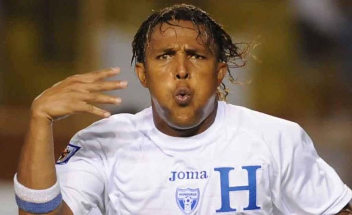 Carlos 'La Sombra Voladora' Pavón: Es el máximo goleador de la Selección de Honduras, fue una pesadilla para muchos defensas y porteros. En el Real España es un ídolo y en México también es querido.