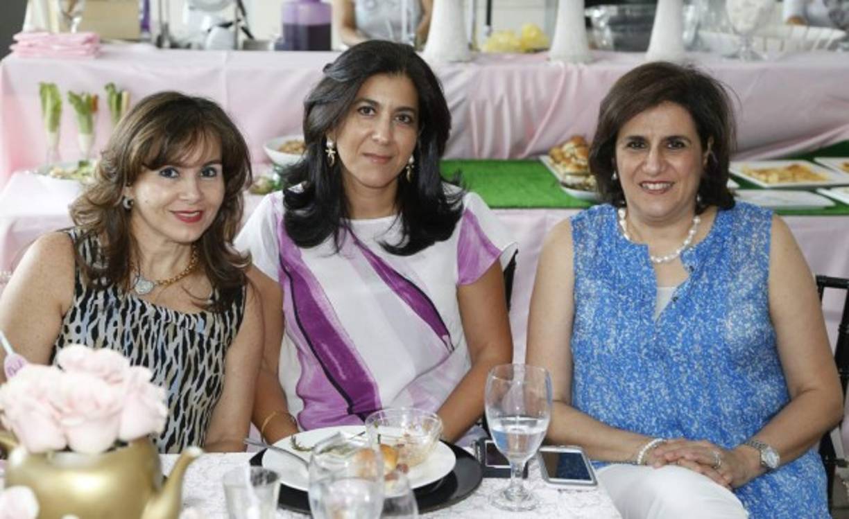 Elena Faraj, Giselle Canahuati y Rosemary Andonie .