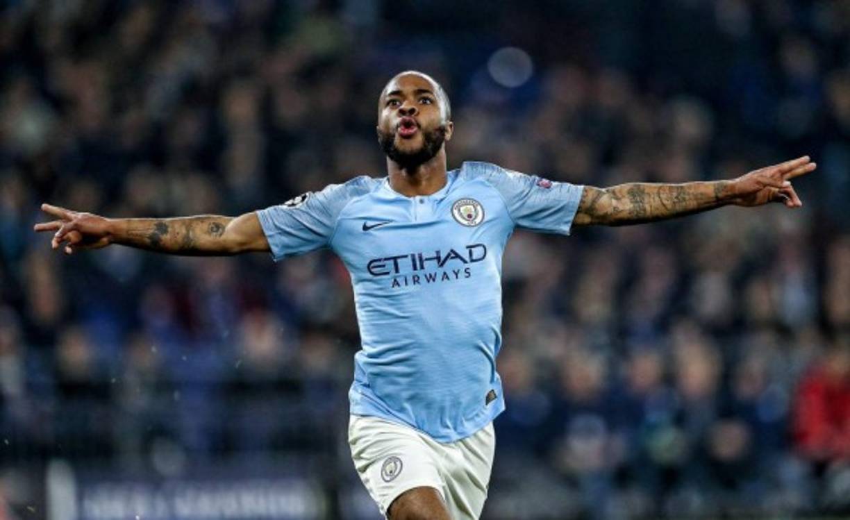 Raheem Sterling: Según Mirror de Inglaterra, Real Madrid tiene al delantero del Manchester City en el punto de mira después de que se haya convertido en una referencia en la Premier League. Tiene firmado un suculento contrato con el City hasta 2023 cobrando unos 18 millones de euros por temporada.