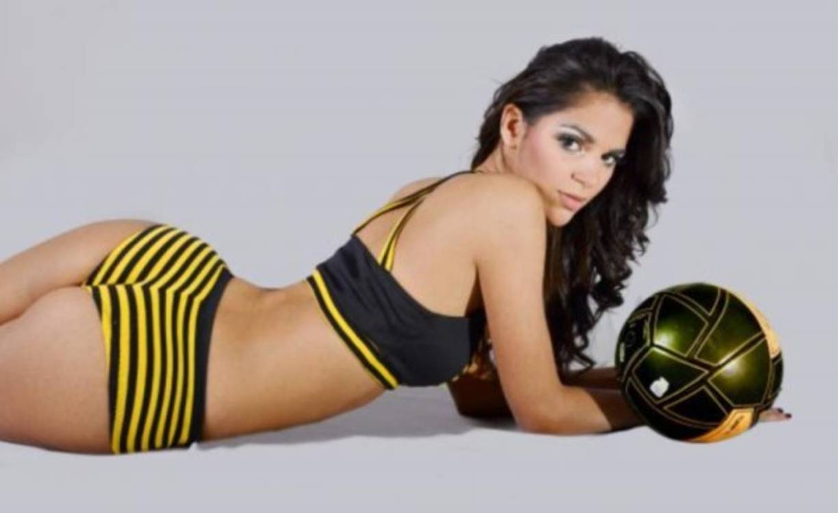 Clarisa Abreu, hermana de Sebastián ‘El Loco’ Abreu, delantero uruguayo. ¿Estará loca también?