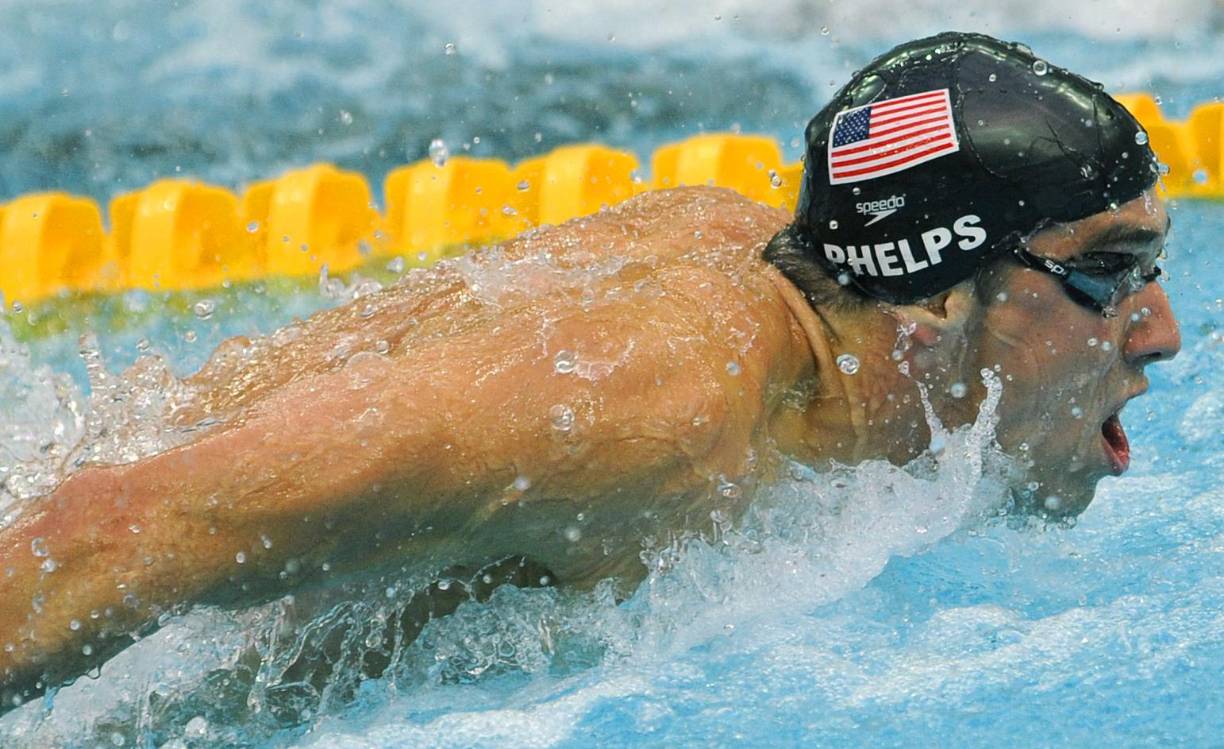 El nadador tiene el honor que por el momento no se ve amenazado por nadie para cumplir con esta hazaña.