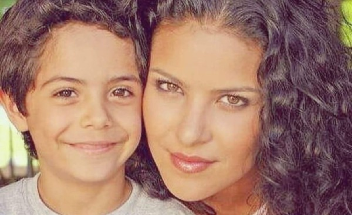 Alejandro Felipe Flores o mejor conocido como Alex Flores se destacó en la novela 'Amarte así' por su papel de Frijolito se robó el corazón de miles en 2005.<br/>