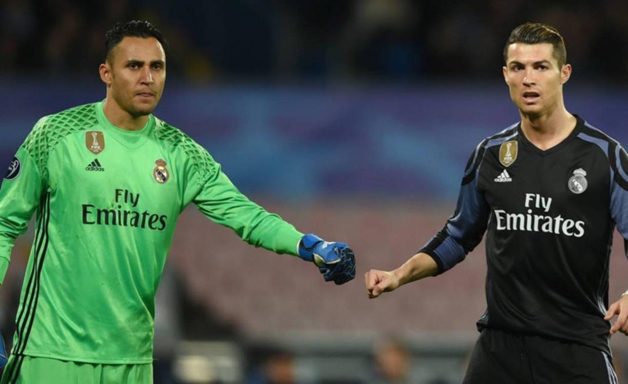 De acuerdo al periódico ‘La Vanguardia’ española, el FC Barcelona baraja al costarricense en primer lugar para suplir la baja de Ter Stegen por lesión. El ex Real Madrid se encuentra como agente libre y tendría la vía disponible para negociar con el conjunto Blaugrana.