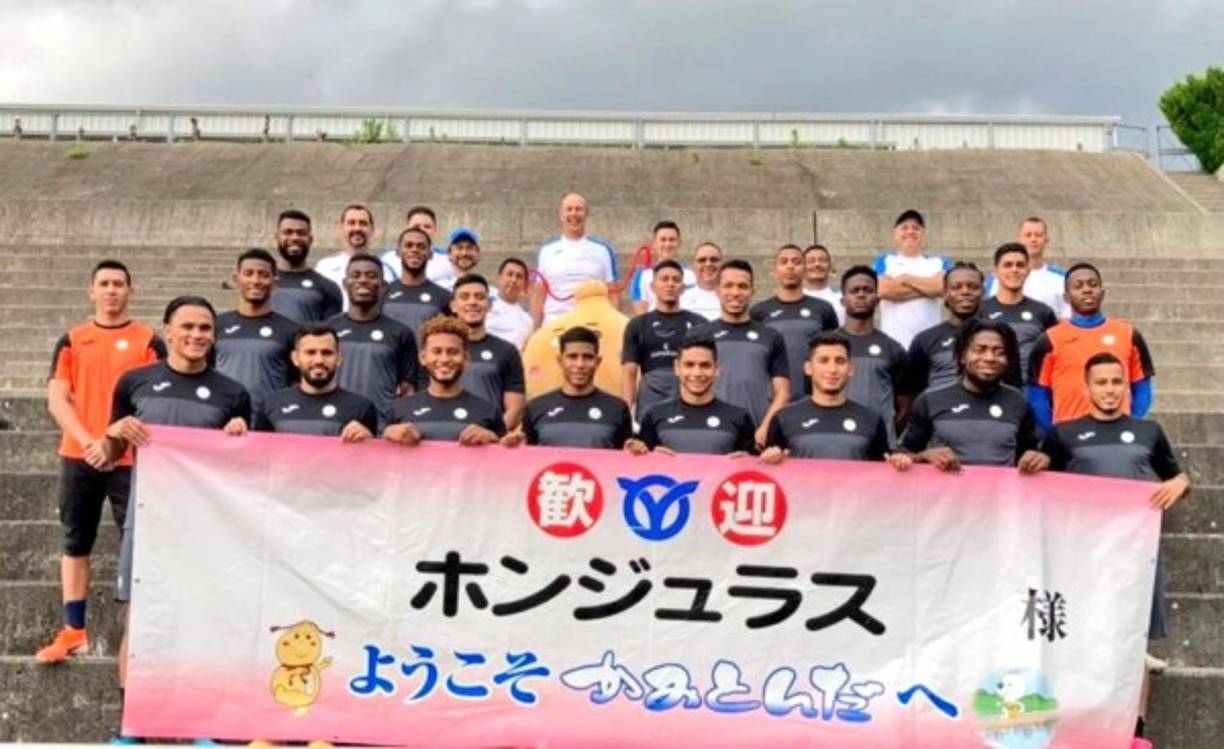 La delegación de la Sub-23 de Honduras se encuentra instalada en la ciudad de Kamitonda donde prepara su último amistoso (contra Alemania) antes del debut en los Juegos Olímpicos. “Honduras bienvenido a Kamitonda”, así fue recibido el equipo catracho.