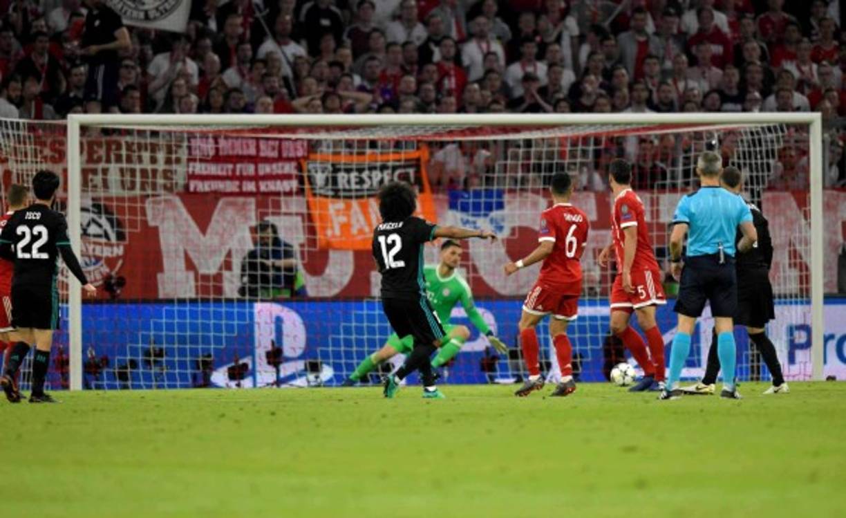 Un zurdazo de Marcelo emparejó los cartones en el minuto 44, ya sobre el final del primer tiempo.