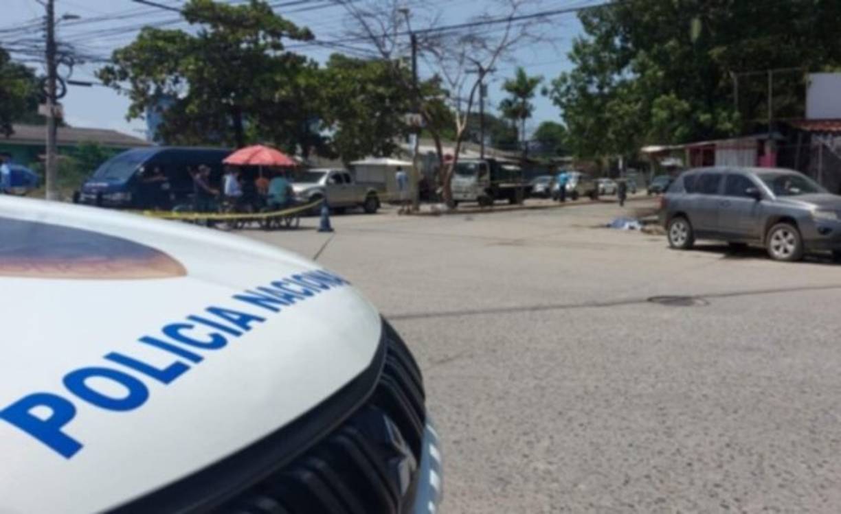 Los disparon alertaron a los ciudadanos. El terror se apoderó de la escena y el presunto asesinto huyó con rumbo desconocido.