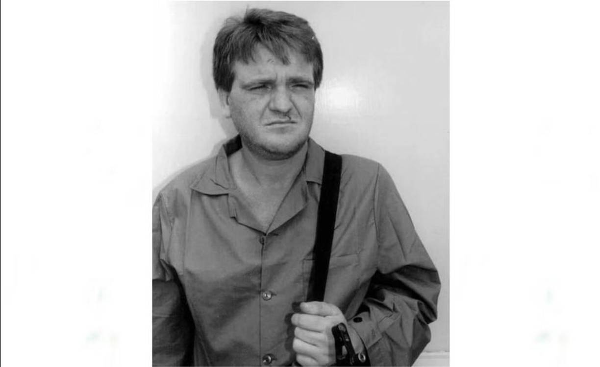 Héctor Palma Salazar, con ojos azules y cabello rubio, fue acusado de apoderarse de un cargamento de droga que pertenecía a Miguel Ángel Félix Gallardo, lo que provocó enemistades entre los restos y aliados del Cártel de Guadalajara y el recién formado Cártel de Sinaloa.