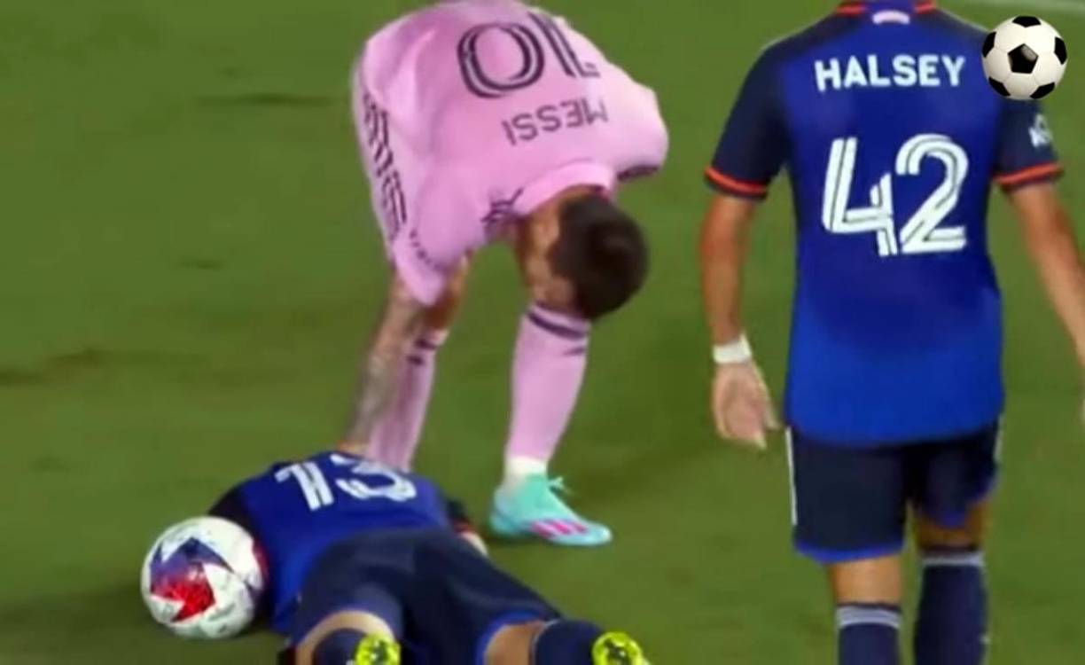 En el tiempo de descuento, Messi protagonizó una bronca con el defensa colombiano Santiago Arias del FC Cincinnati.