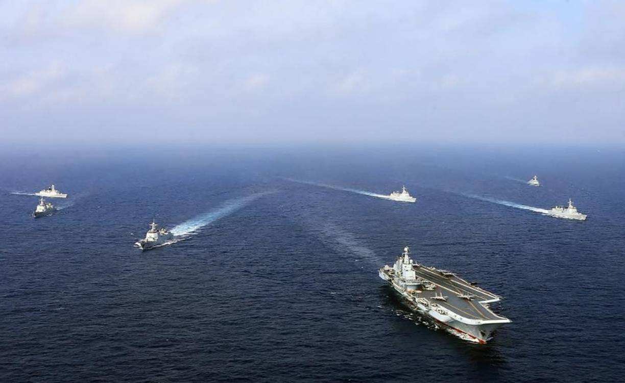 Las maniobras actuales, que en principio comenzarán este jueves, incluirán el cierre del espacio marítimo y aéreo de las zonas donde se efectúen, y, según publica hoy el diario oficial chino Global Times, “serán, probablemente, superiores en escala a las de la crisis de 1996”.