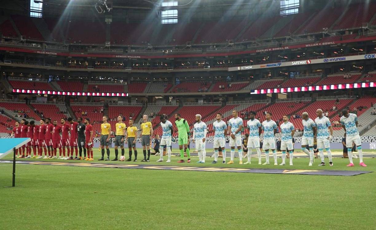 El State Farm Stadium lució vacío en el inicio del partido entre Qatar y Honduras. 