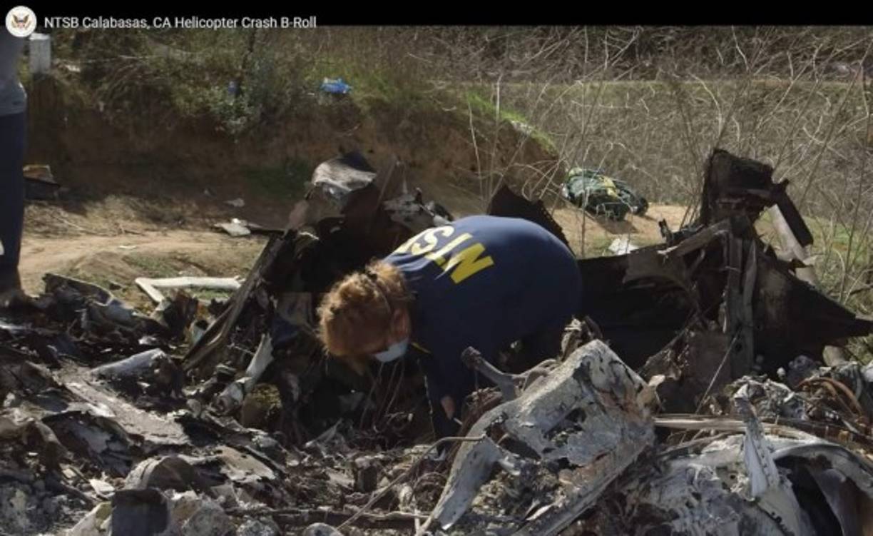 Las autoridades trabajan para encontrar el iPad del piloto en el que llevaba activa la aplicación 'ForeFlight', en la que registraba los itinerarios de vuelo.