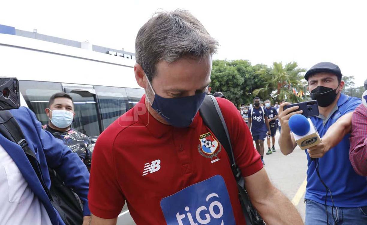 El danés Thomas Christiansen es el seleccionador de Panamá y tras aterrizar en San Pedro Sula no quiso hablar ante la prensa deportiva.