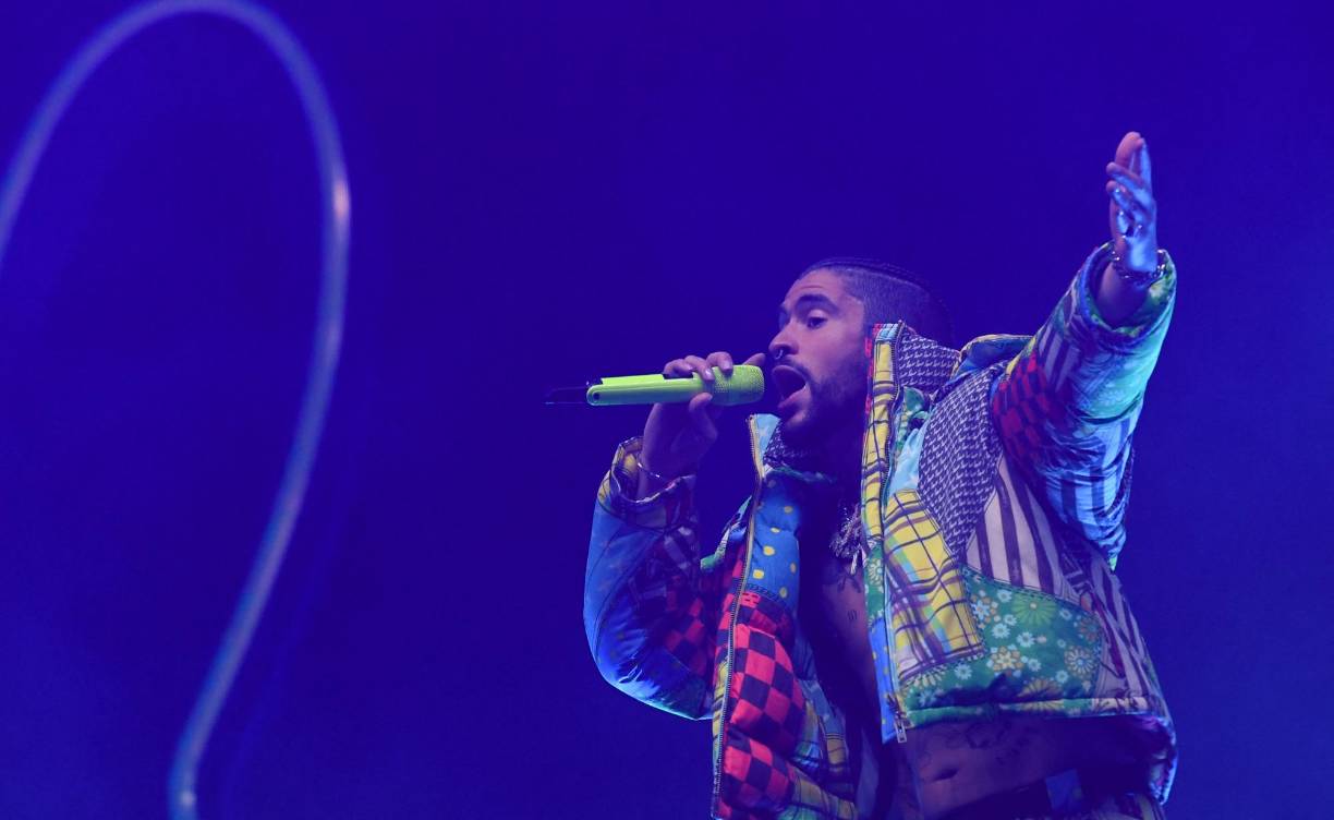 “El show está demostrando por qué tiene tanto éxito y mira qué colaboraciones trae”, añadió Sara, una neoyorquina desplazada hasta Indio este fin de semana, después de que cantantes como Ñengo Flow, Post Malone o Jhay Cortez subieran al escenario con Bad Bunny.