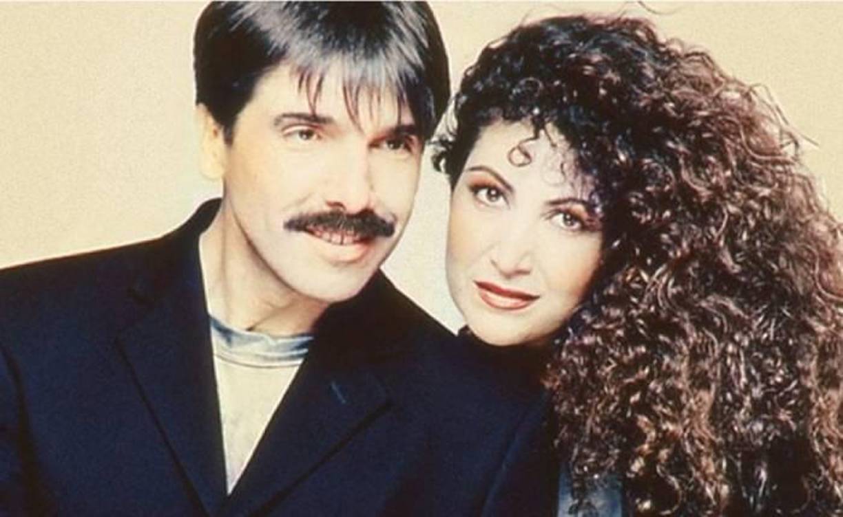 Durante su carrera, de 20 discos que hizo el intérprete, 9 fueron junto a su amada. Algunos de los temas más famosos fueron: “Siempre te amaré”, “Simplemente amor2 y “Hagamos un trato”. 