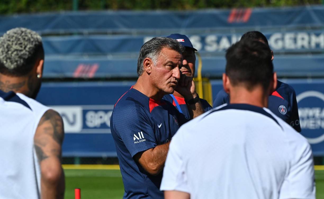 ‘Le Parisien’ informa de que el PSG desea desprenderse de hasta once jugadores este verano a petición del nuevo entrenador del club parisino, Christophe Galtier.