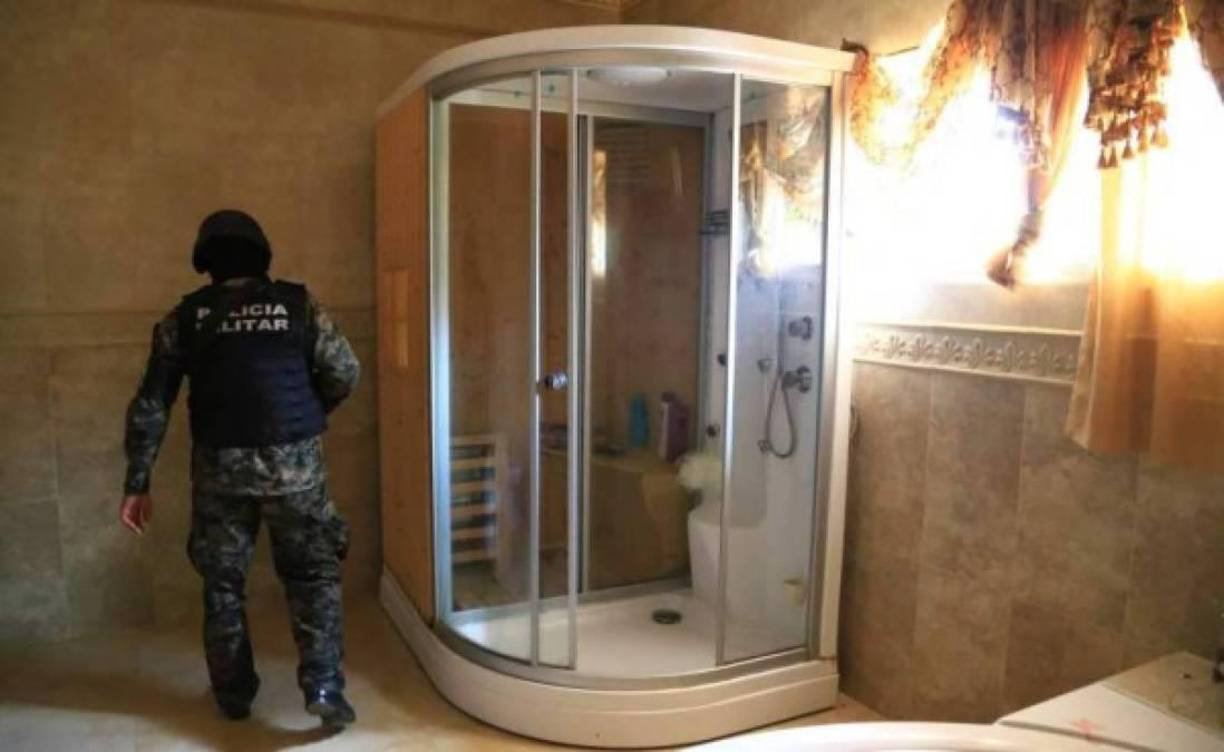 Tenían modernos baños en una de las mansiones de los Valle Valle.