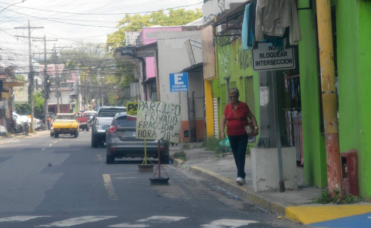 Las imágenes del caos y el desorden en el centro de San Pedro Sula