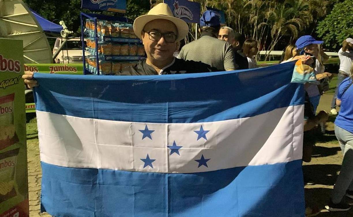 Garra catracha presente: fotos del ambiente Cuba-Honduras en estadio dominicano