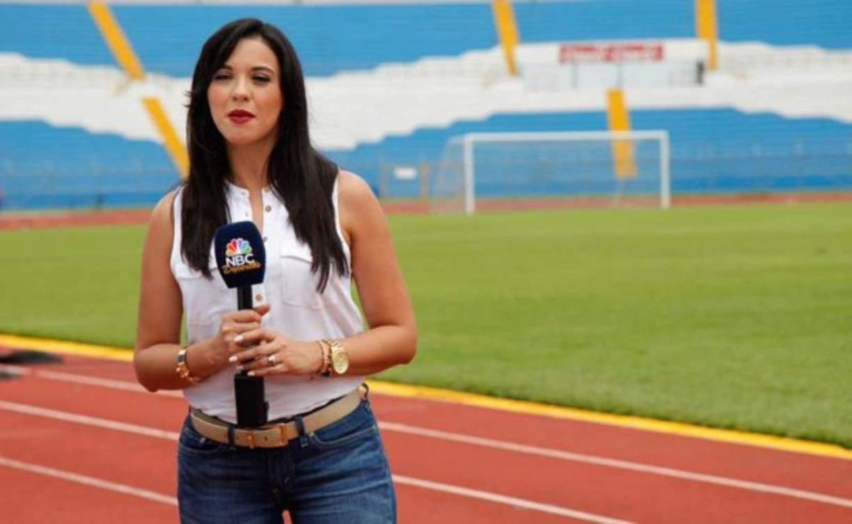 Ana Flores Jurka (nacida el 16 de enero de 1985 en Tegucigalpa, Honduras) es una presentadora de televisión hondureña que labora para la cadena Telemundo.