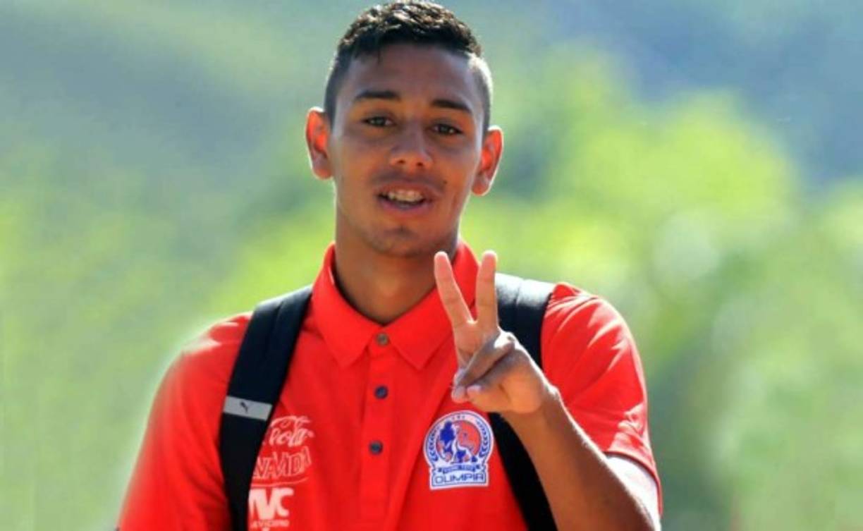 Mayron Flores, quien fue dado de baja en el Olimpia, estaría llegando a un acuerdo con la Real Sociedad para jugar en el Torneo Apertura 2017-2018.