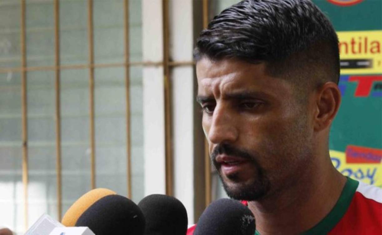 Tras ser despedido por Marathón, el delantero brasileño Israel Silva es pretendido por el Vida que dirige Carlos Pavón. Medios indican que el atacante había llegado a un acuerdo con el Deportivo Mictlán pero al final no se dio el fichaje.