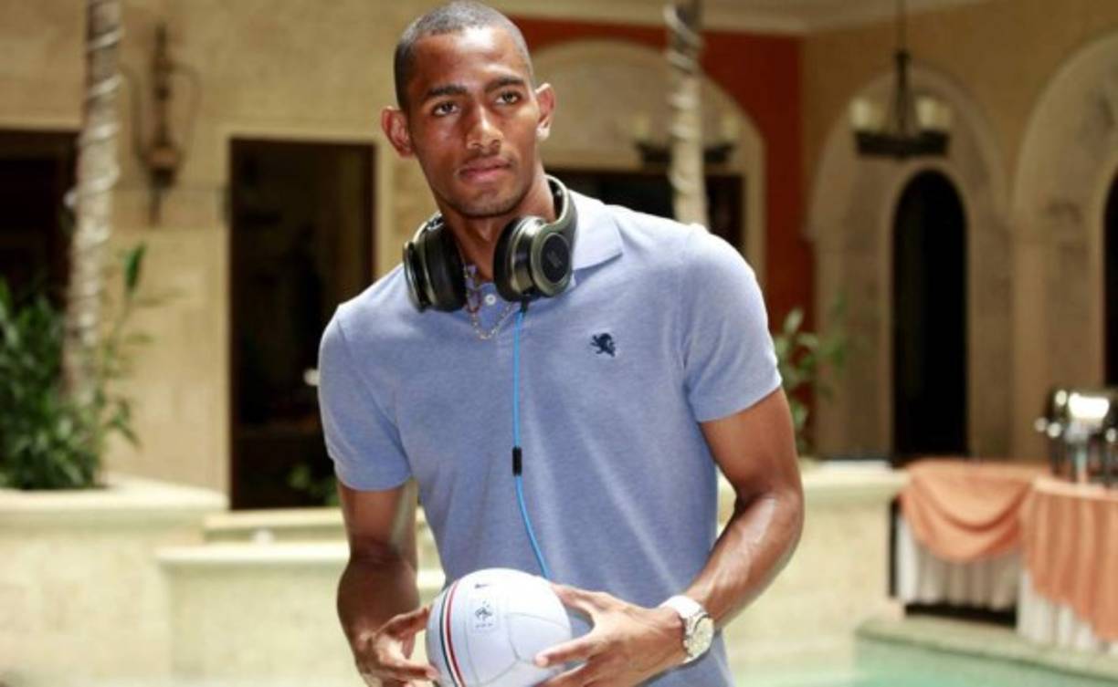 Jerry Bengtson, delantero hondureño que milita en el Zob Ahan de Irán, es uno de los atacantes que tiene en la mira el Olimpia, que sigue buscando un goleador.