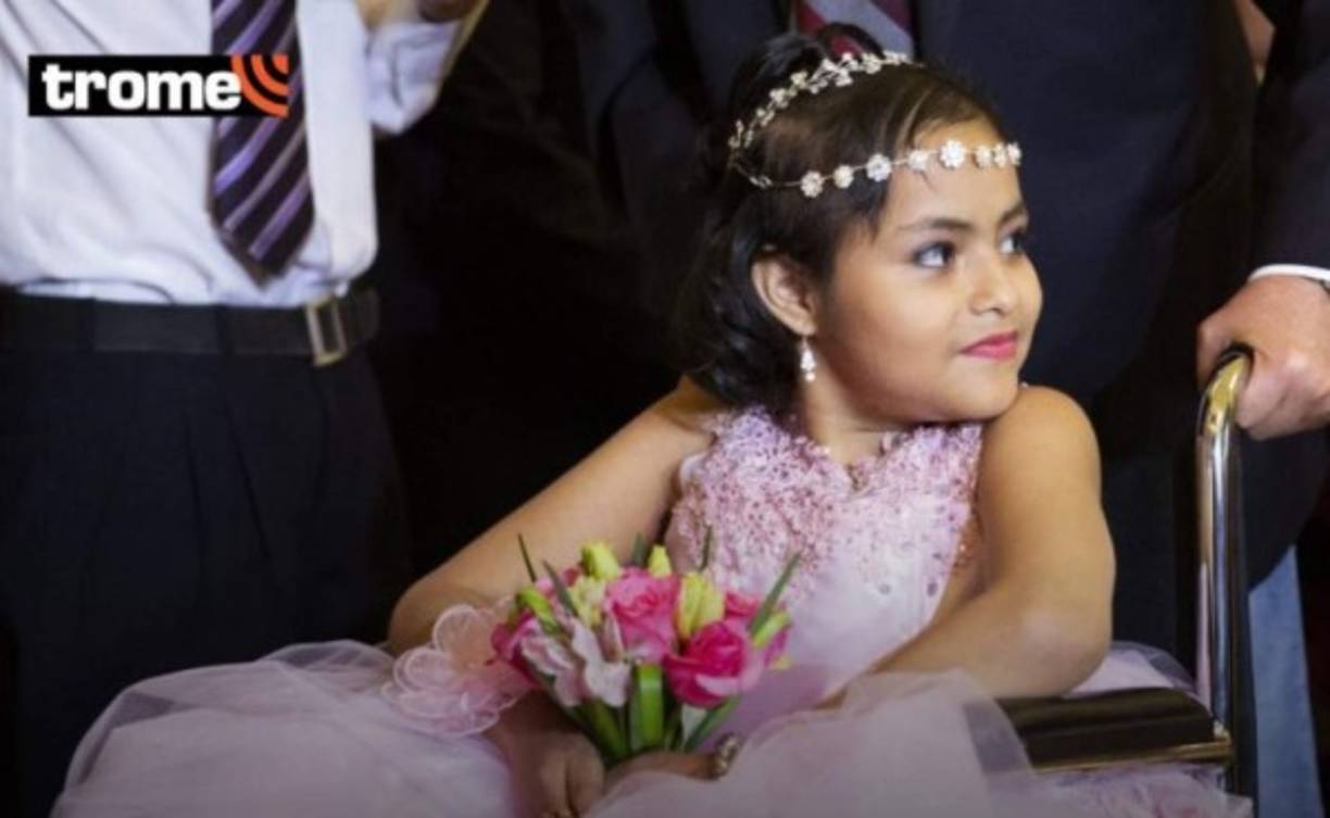 'Son 15 años que hemos luchado día a día (por su vida), Milagritos fue un símbolo de nuestro Perú, pero hoy en día se va mi hija', dijo a la prensa Ricardo Cerrón, su padre.<br/><br/>'Fue una lucha continua. No soportó la hemodiálisis y tomó la partida', agregó el progenitor.<br/><br/><br/><br/>