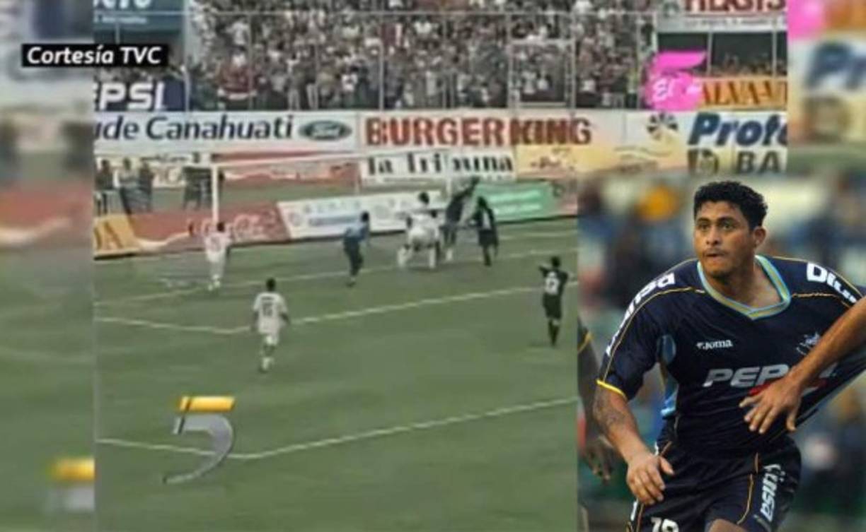 El arquero Noel Valladares, hoy en Olimpia y en su momento con Motagua hasta le marcó a los albos en un clásico capitalino. Ingresó de cambio y solo para golearlos.