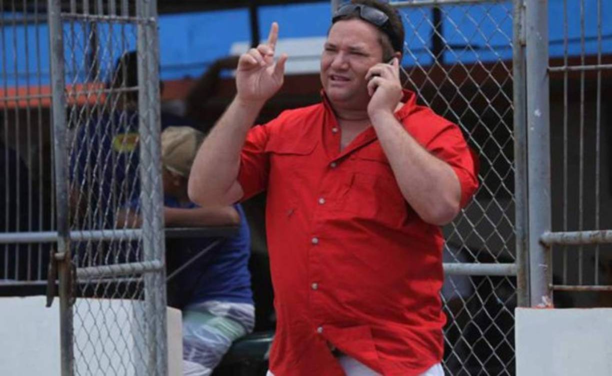 Ricardo Elencoff: El presidente de la Real Sociedad busca la diputación por el Partido Liberal en Colón pero ha fracasado, cuenta con 4,577 votos.