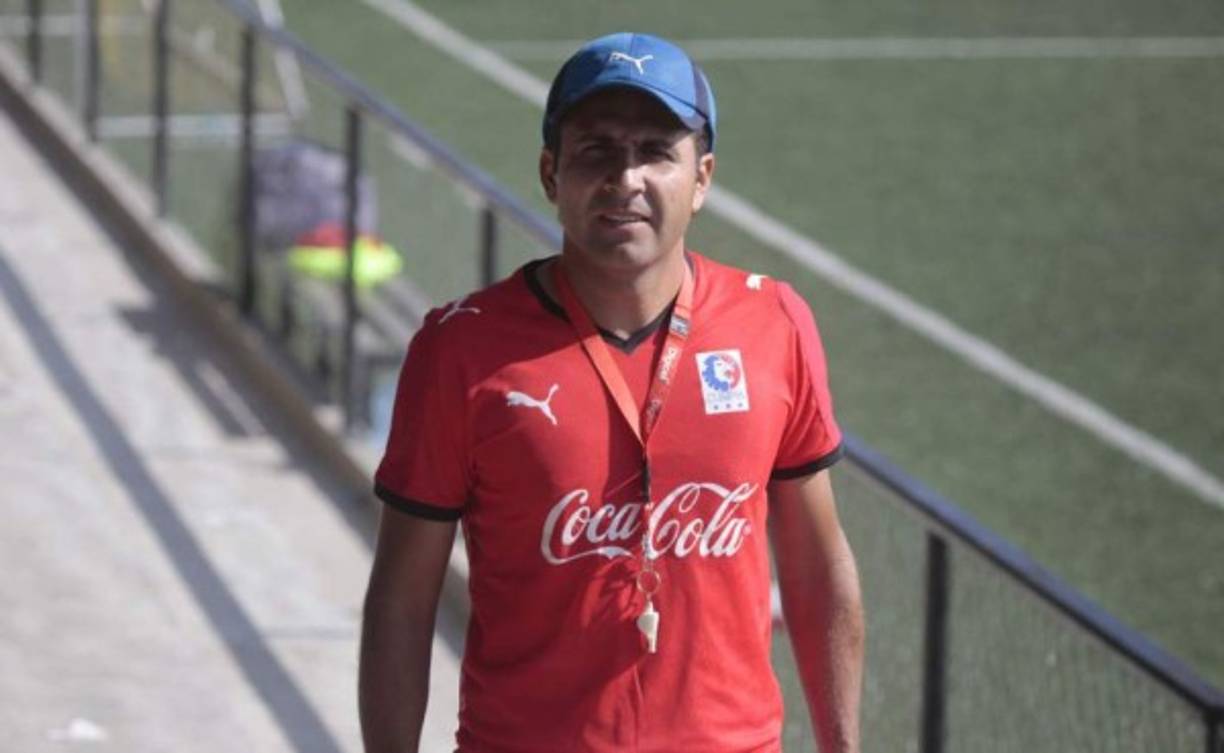 Nerlin Membreño: Tras ser varios años asistente técnico en Olimpia, el exjugador sería nombrado entrenador de la Real Sociedad de Tocoa.