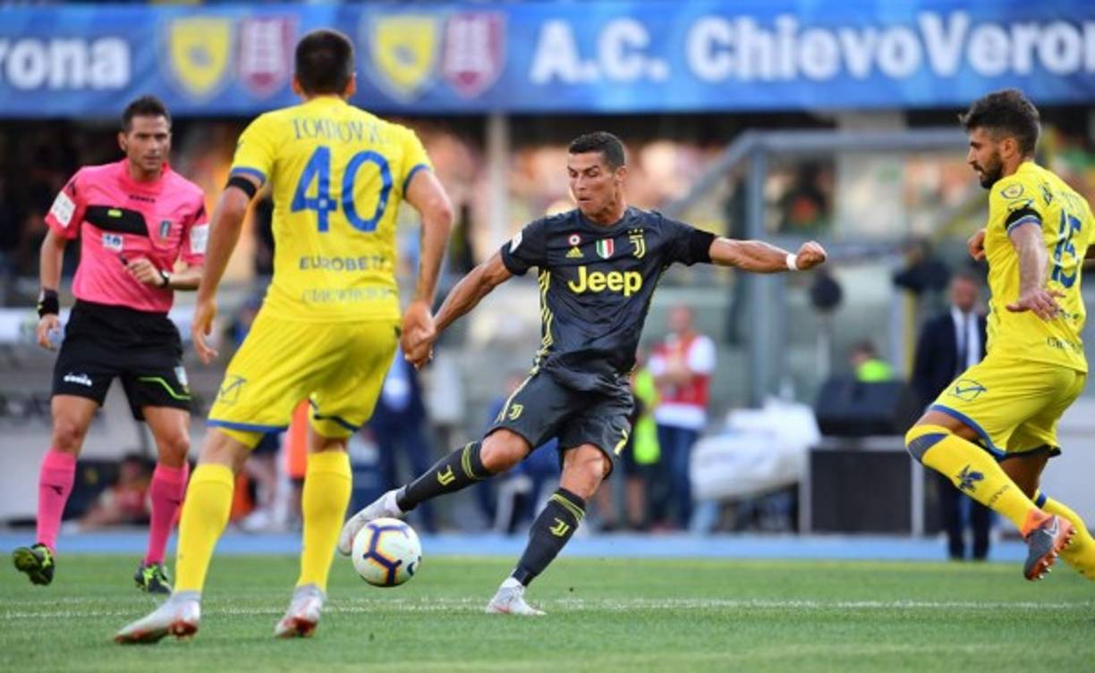 Todas las miradas estaban dirigidas hacia el cinco veces Balón de Oro, pero el luso se quedó sin marcar, pese a intentarlo insistentemente.